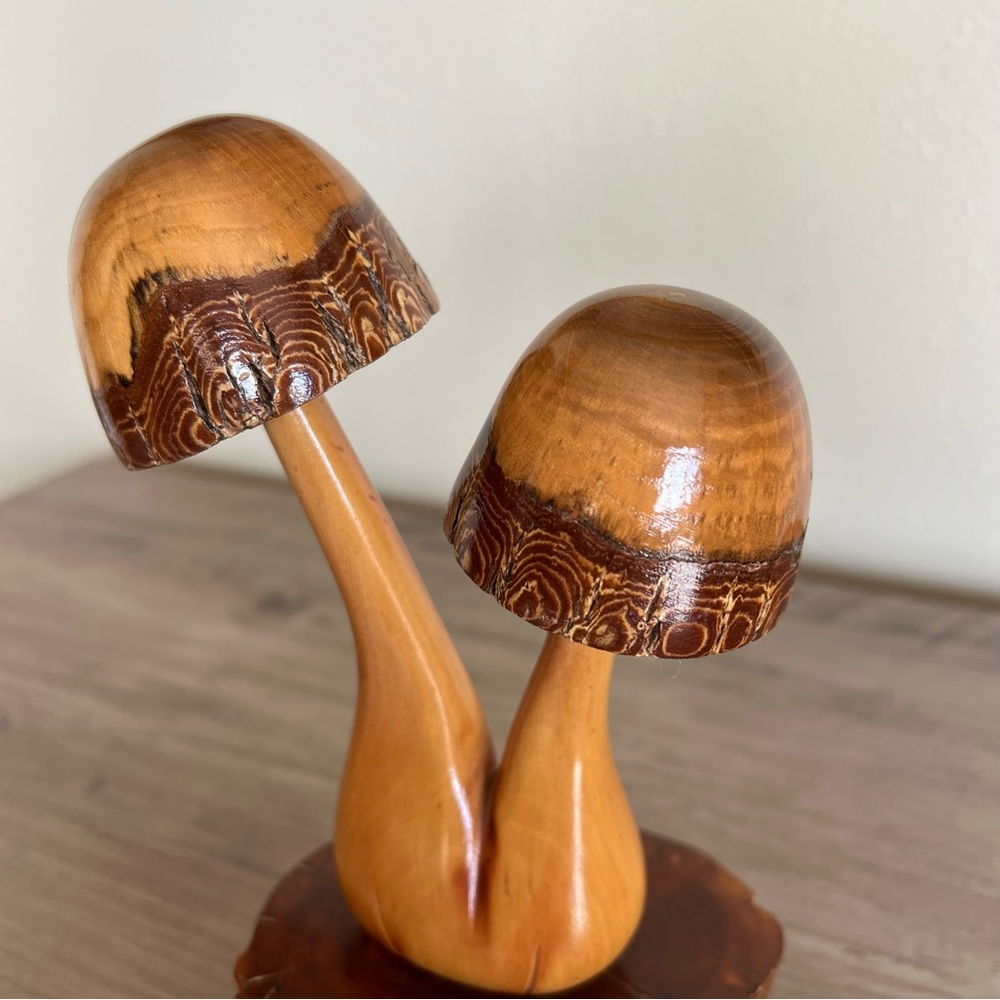 Mushroom Wood Hand Carved Figurine 1973 Signed Two-Toned MCM RARE Home Decor - Picture 9 of 11